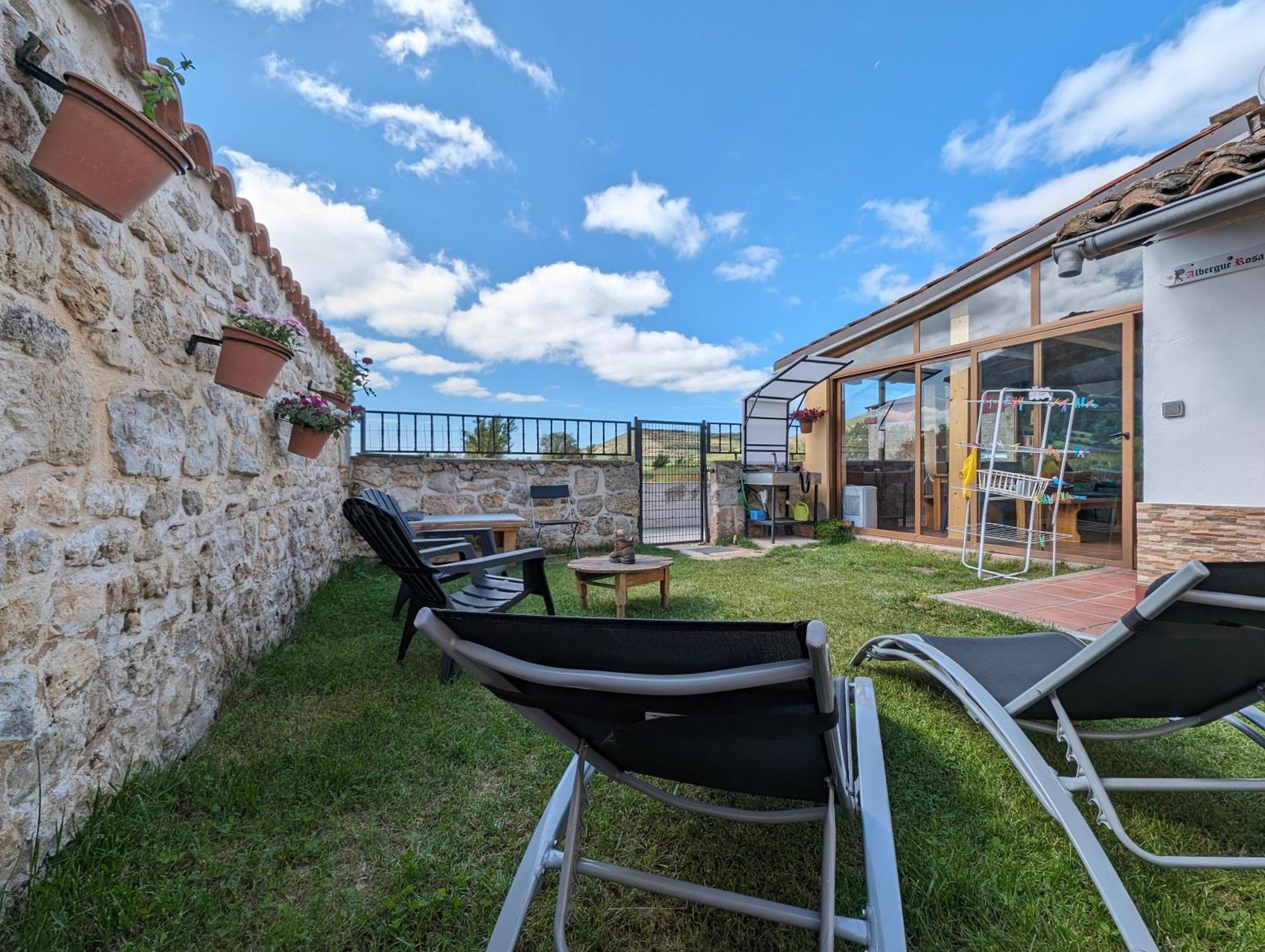 Albergue El Alfar/Pilgrim Hostel Hornillos del Camino Exterior foto